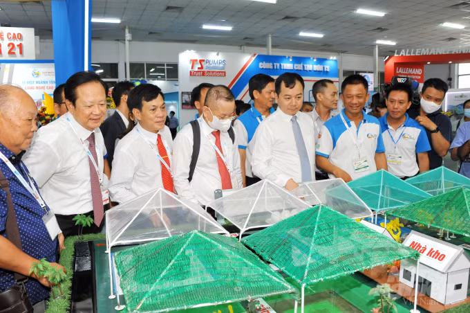 Crevetticulture : ouverture du salon VietShrimp 2021 à Can Tho ảnh 1 Crevetticulture : ouverture du salon VietShrimp 2021 à Can Tho ảnh 1