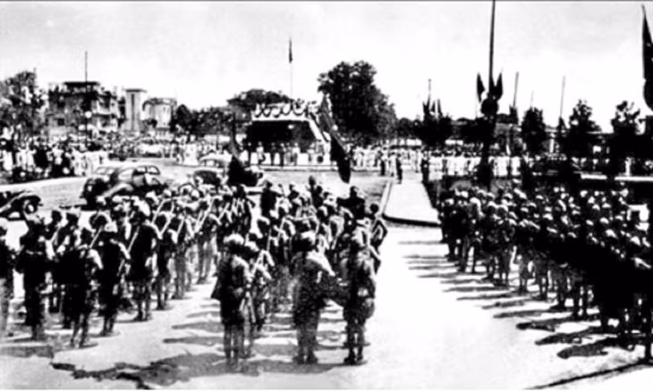La place Ba Dinh, un site chargé d’histoire incontournable ảnh 1