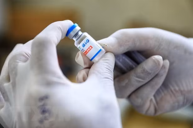 Financement supplémentaire pour acheter 20 millions de doses de vaccin anti-COVID-19 ảnh 1