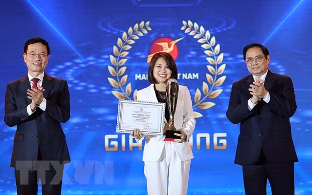 Remise des prix du produit de technologie numérique "Make in Vietnam" 2021 ảnh 1