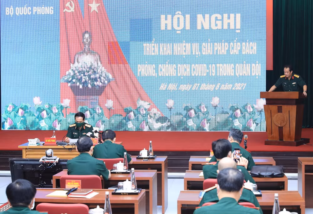 L'armée lutte contre le COVID-19 au niveau plus élevé ảnh 2