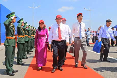 Inauguration d’un pont Vietnam-Chine ảnh 1