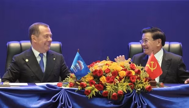 Le Laos et la Russie cimentent la solidarité ảnh 1