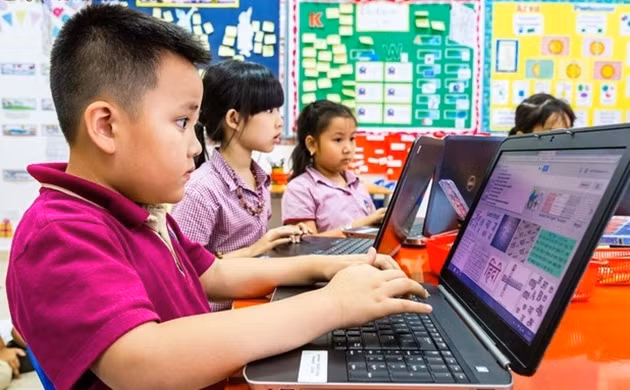 Protéger les enfants dans le monde numérique ảnh 1