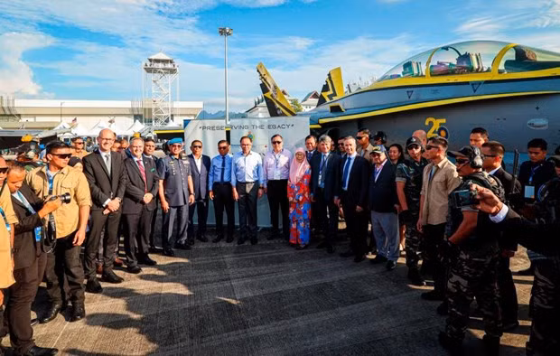 La Malaisie envisage de devenir une plaque tournante régionale de l'aérospatiale et de la mer ảnh 1