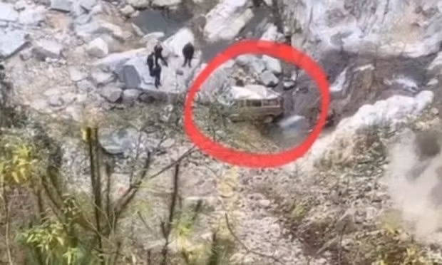 Onze Vietnamiens sont morts dans un accident de la route en Chine ảnh 1