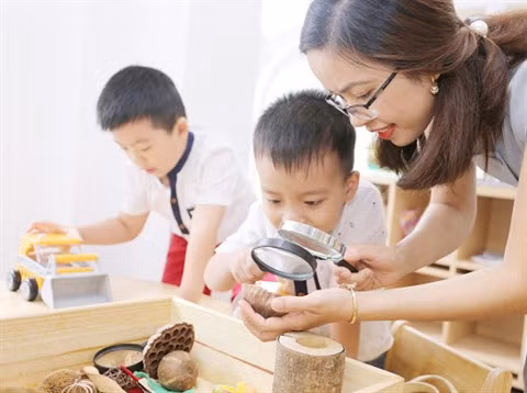 COVID-19 : des solutions pour la garde des enfants à domicile ảnh 1