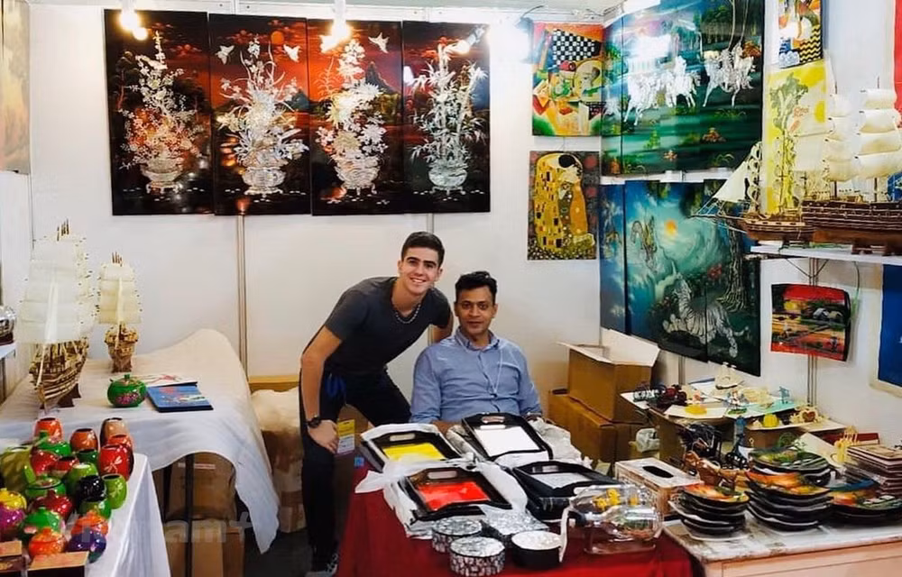 Présentation des produits artisanaux du Vietnam en Inde ảnh 1 Présentation des produits artisanaux du Vietnam en Inde ảnh 1