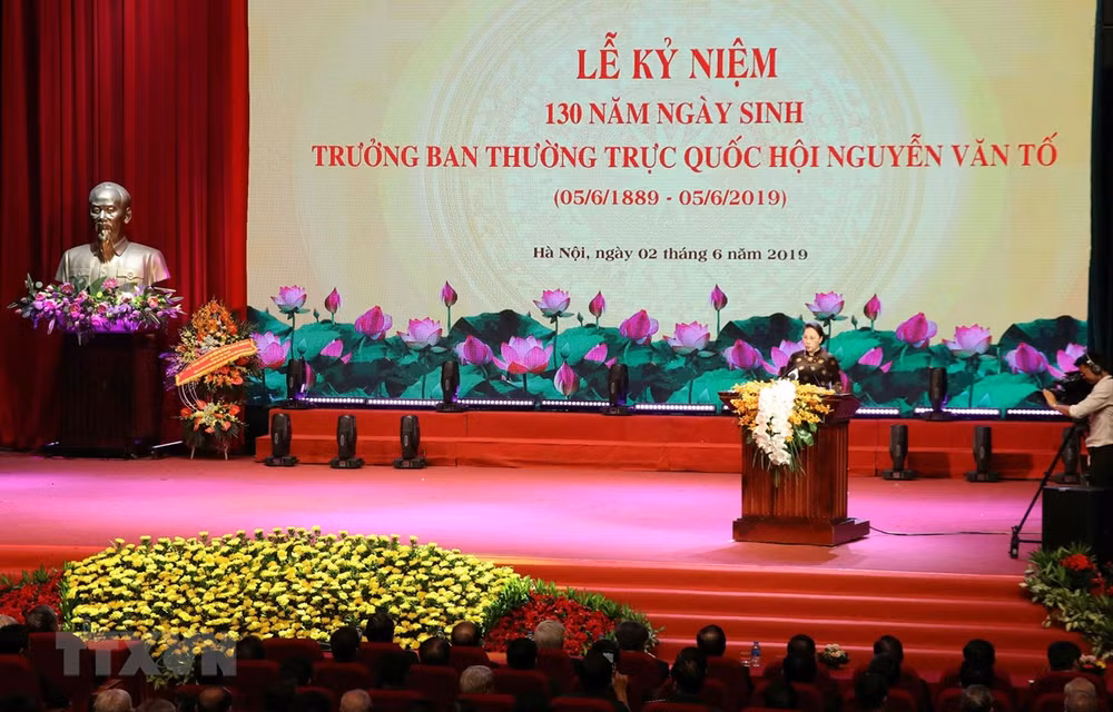 Célébration du 130e anniversaire du président du Comité permanent de l'AN Nguyen Van To ảnh 1
