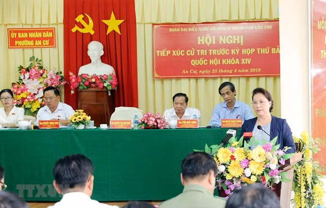 La présidente de l’AN rencontre des électeurs à Can Tho ảnh 1 La présidente de l’AN rencontre des électeurs à Can Tho ảnh 1