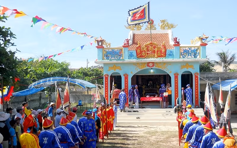 Préservation des valeurs culturelles de l’ancien village de pêche de Nhon Ly ảnh 1