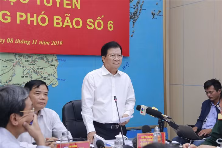  Le Vietnam se prépare à affronter le typhon Nakri ảnh 1