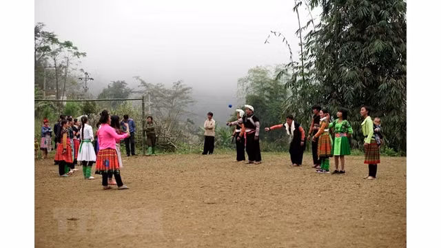 Les H'mong de Son La accueillent avec joie leur Têt traditionnel ảnh 1