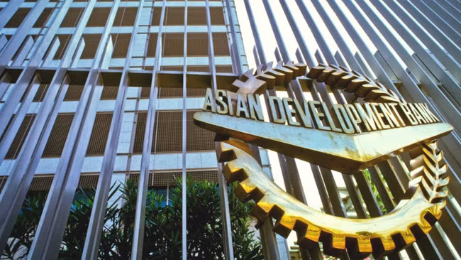 LA BAD prête aux Philippines pour développer leurs infrastructures ảnh 1