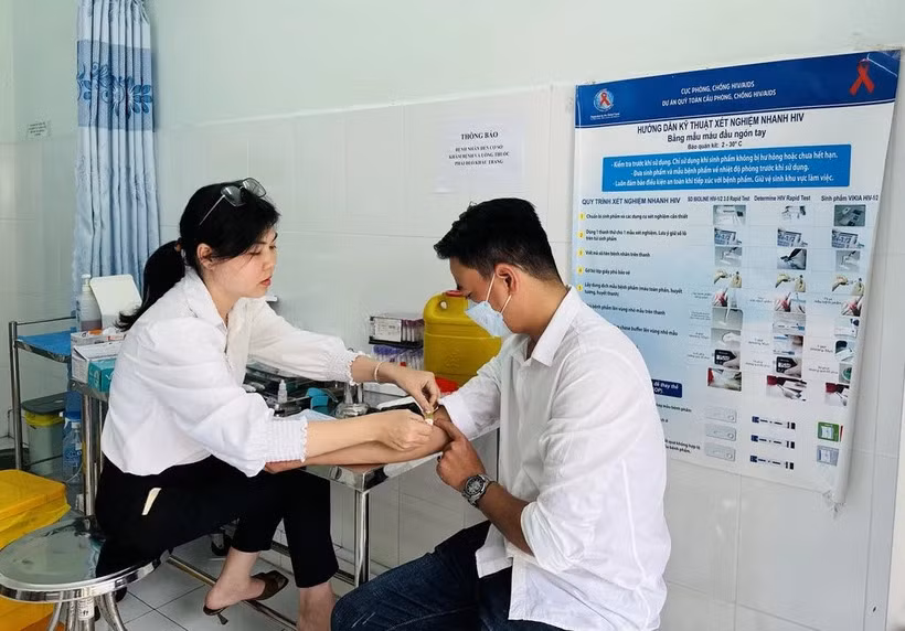 Le Vietnam déterminé à éradiquer l’épidémie de SIDA d’ici 2030 ảnh 1