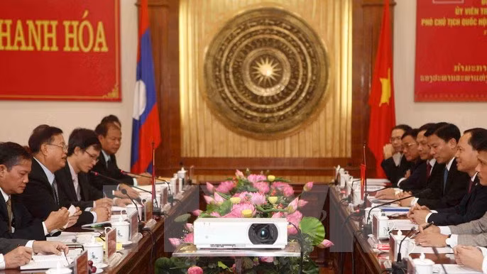 Le vice-président de l’AN laotienne à Thanh Hoa ảnh 1