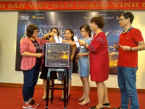Les journalistes votent pour le 14e Prix Cống hiến ảnh 1 Les journalistes votent pour le 14e Prix Cống hiến ảnh 1