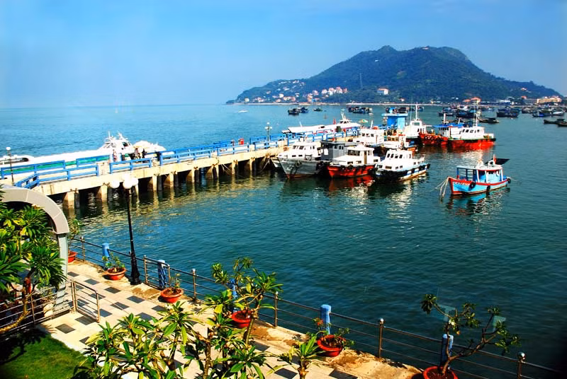 Sécurité de l’environnement maritime pour une mer Orientale bleue ảnh 1 Sécurité de l’environnement maritime pour une mer Orientale bleue ảnh 1