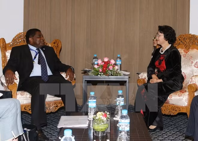 AIPA-37: Nguyen Thi Kim Ngan rencontre le Secrétaire général de l'UIP ảnh 1