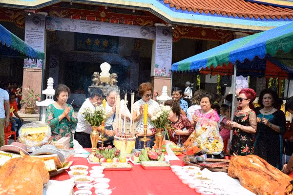 Thaïlande : cérémonie de prière pour les héros morts pour la Patrie du Vietnam ảnh 1