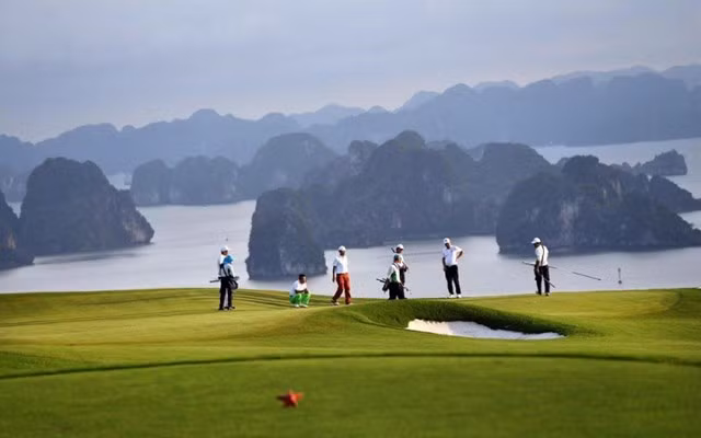 Quang Ninh accueillera le premier vol de voyageurs de luxe de la R. de Corée en juillet ảnh 1