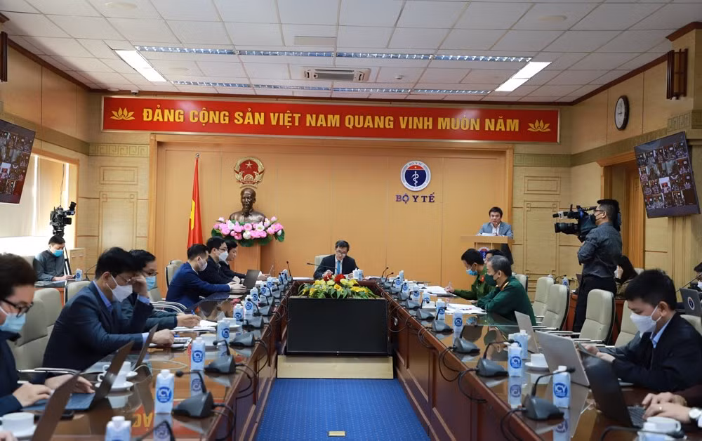 Le Vietnam délivrera un passeport vaccinal à ses citoyens à partir du 15 avril ảnh 2