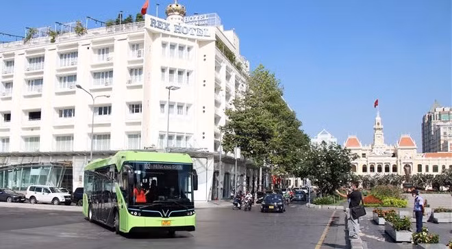 Hô Chi Minh-Ville: la première ligne de bus électrique sera mise en service le 9 mars ảnh 2