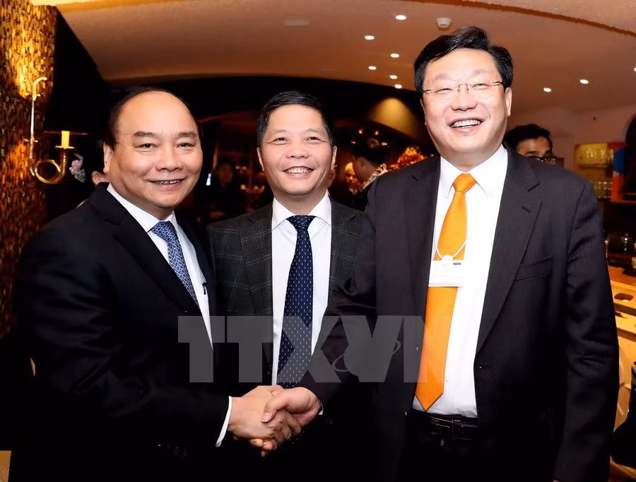 A Davos, le PM Nguyên Xuân Phuc dépeint sa vision de la croissance ảnh 1