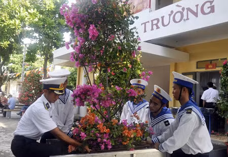 Le district insulaire de Truong Sa attend le Têt du Coq ảnh 1