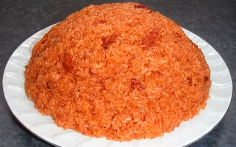 Le riz gluant cuit à la vapeur, un plat bien connu pour tous les goûts ảnh 2