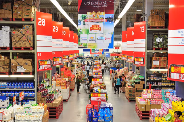 Consommation : Les enseignes s’affairent pour les soldes ảnh 1