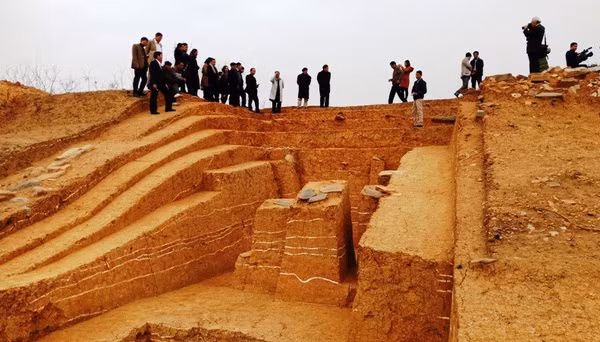 Des vestiges antiques découverts dans la citadelle des Hô ảnh 1