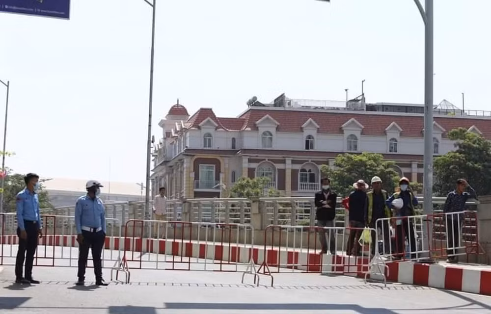 COVID-19: le Cambodge bloque plusieurs condominiums à Phnom Penh ảnh 1