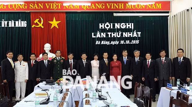 Avertissement à l'encontre de la Permanence du Comité municipal du Parti de Da Nang ảnh 1 Avertissement à l'encontre de la Permanence du Comité municipal du Parti de Da Nang ảnh 1
