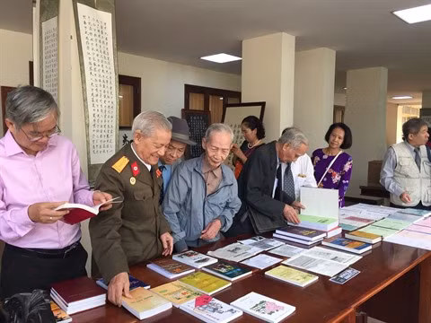 Le Club de poésie en chinois, vietnamien et français fête ses 25 ans ảnh 2