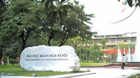 Quatre universités vietnamiennes aux normes internationales ảnh 1