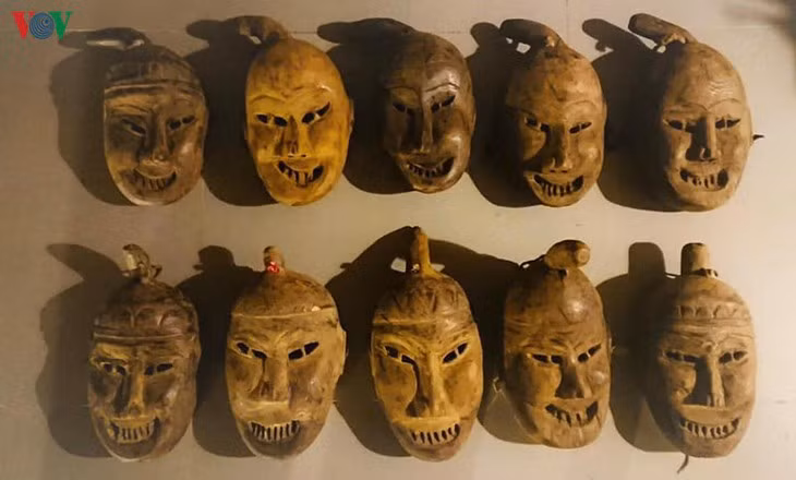 Le masque rituel des Dao parlant Mùn ảnh 1