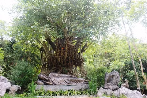 Huyên Không Son Thuong, une des plus belles pagodes à Huê ảnh 4