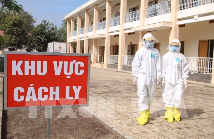 COVID-19 : quatre nouveaux cas importés, le bilan passe à 412 ảnh 1