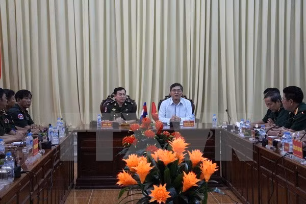 Une délégation militaire cambodgienne en visite à Hau Giang ảnh 1
