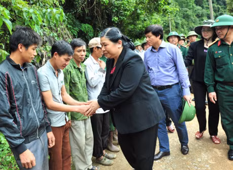 Crues: les dirigeants de l’AN se rendent à Hoa Binh et à Yen Bai ảnh 1