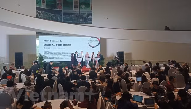 Ouverture du Forum d’Internet Vietnam 2019 ảnh 1