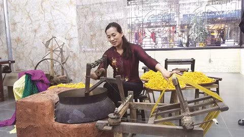 À Hanoï, le plus ancien village de la soie reste authentique ảnh 3
