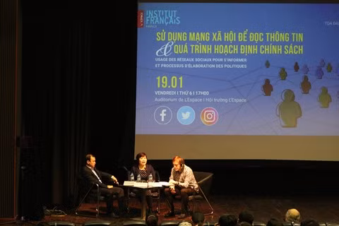 L'usage des réseaux sociaux au menu d'une table ronde à Hanoï ảnh 1