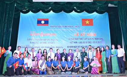 Vietnam et Laos dynamisent les relations d’amitié et de coopération intégrale ảnh 1