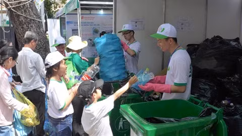 Festival du recyclage des déchets à Hô Chi Minh-Ville ảnh 1