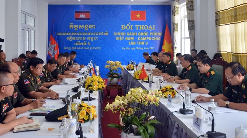 Dialogue sur la politique de défense Vietnam – Cambodge ảnh 1
