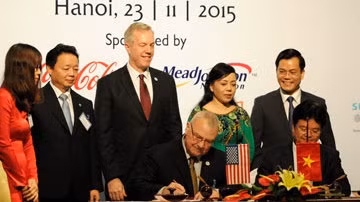 Le Vietnam et les États-Unis signent un mémorandum sur la coopération dans la santé ảnh 1