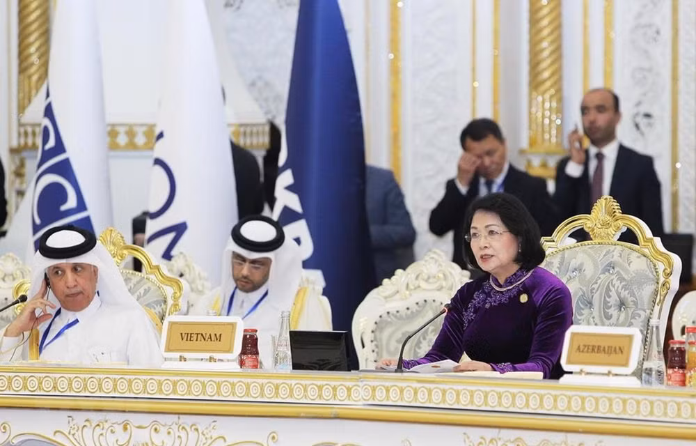 La vice-présidente Dang Thi Ngoc Thinh au 5e sommet de la CICA ảnh 1 La vice-présidente Dang Thi Ngoc Thinh au 5e sommet de la CICA ảnh 1
