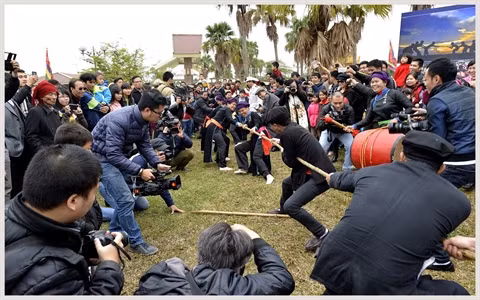 À la découverte des rituels et du jeu de tir à la corde chez les Tày ảnh 1